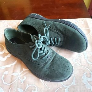 Easy Street Lucky Oxford